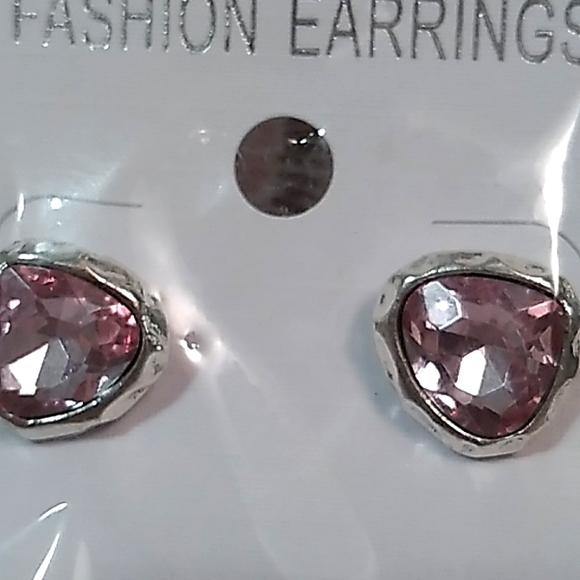 Earrings - Picture 2 of 4